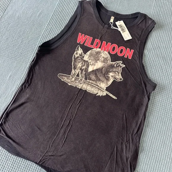 Wild Moon 🐺 - Picture 1 of 7